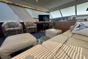 Liquid Assets 44ft Carver Yacht For Sale
