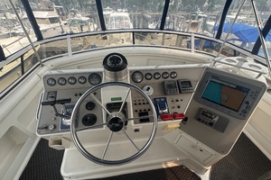 Liquid Assets 44ft Carver Yacht For Sale