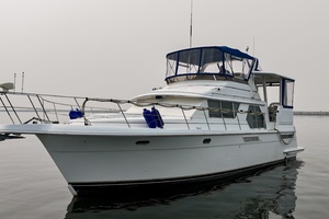 Liquid Assets 44ft Carver Yacht For Sale