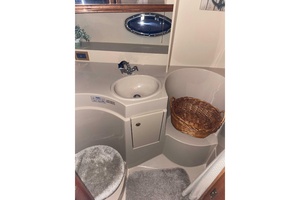 33ft Cruisers Yachts Yacht For Sale