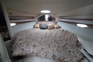 33ft Cruisers Yachts Yacht For Sale