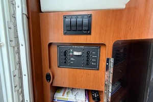 Ruff Life 26ft Four Winns Yacht For Sale