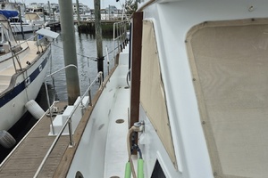 44ft Island Gypsy Yacht For Sale