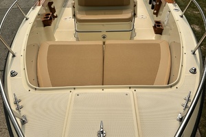 21ft Pursuit Yacht For Sale
