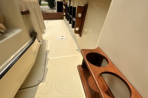 21ft Pursuit Yacht For Sale
