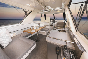 50 SPORTS MOTOR YACHT 50ft Riviera Yacht For Sale