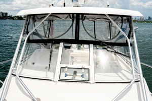 32ft Pro Line Yacht For Sale