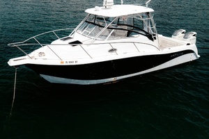 32ft Pro Line Yacht For Sale