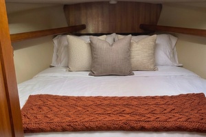 Second Wind 38ft Hunter Yacht For Sale