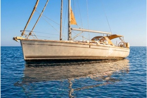 Second Wind 38ft Hunter Yacht For Sale