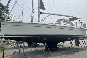Second Wind 38ft Hunter Yacht For Sale