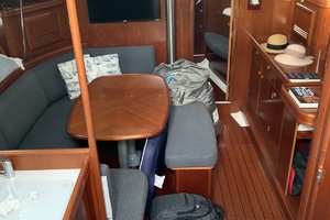 Sea Escape 39ft Beneteau Yacht For Sale