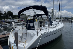 Sea Escape 39ft Beneteau Yacht For Sale