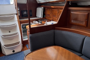 Sea Escape 39ft Beneteau Yacht For Sale
