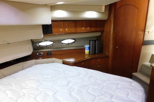 44ft Cruisers Yachts Yacht For Sale