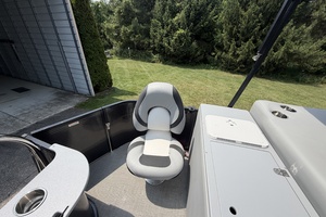 24ft Manitou Yacht For Sale