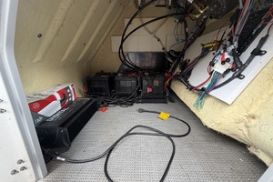 24ft Manitou Yacht For Sale