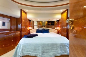 Gravity 85ft Azimut Yacht For Sale