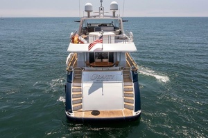 Gravity 85ft Azimut Yacht For Sale