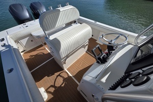 26ft Regulator Yacht For Sale