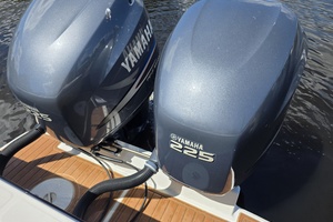 26ft Regulator Yacht For Sale