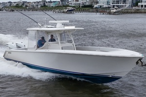 Flooring It 38ft Jupiter Yacht For Sale