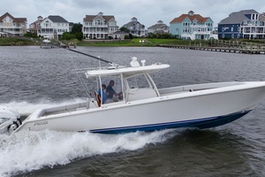 Flooring It 38ft Jupiter Yacht For Sale