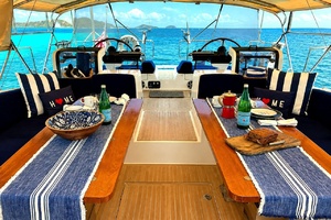 Hindsight 64ft Jeanneau Yacht For Sale