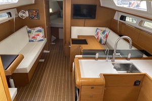 VALEO 40ft Jeanneau Yacht For Sale