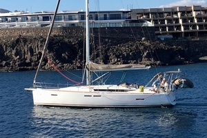 CARA OF PORTSMOUTH 44ft Jeanneau Yacht For Sale
