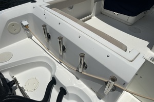 27ft Boston Whaler Yacht For Sale