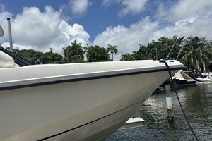 27ft Boston Whaler Yacht For Sale