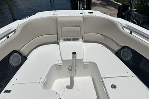 27ft Boston Whaler Yacht For Sale