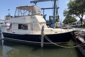 FIDELITY 34ft Mainship Yacht For Sale