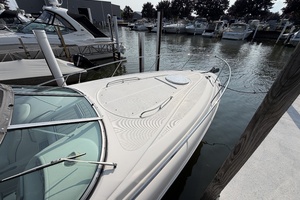 PURA VIDA 29ft Monterey Yacht For Sale