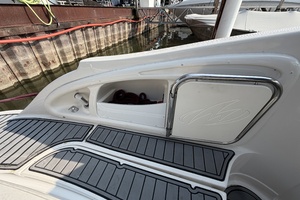 PURA VIDA 29ft Monterey Yacht For Sale