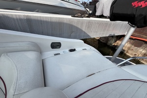 PURA VIDA 29ft Monterey Yacht For Sale
