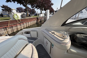 PURA VIDA 29ft Monterey Yacht For Sale
