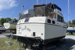 PIRATE SHIP 34ft Carver Yacht For Sale