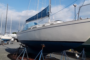 Lucky Dog 35ft Pearson Yacht For Sale