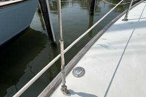 Lucky Dog 35ft Pearson Yacht For Sale