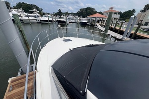 37ft Carver Yacht For Sale