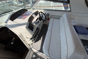 Active Pursuit 33ft Sea Ray Yacht For Sale