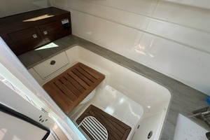 G MAN 32ft Boston Whaler Yacht For Sale