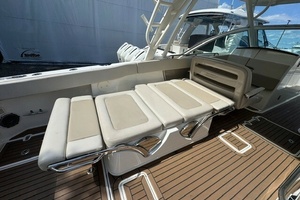 G MAN 32ft Boston Whaler Yacht For Sale