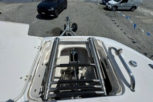 G MAN 32ft Boston Whaler Yacht For Sale