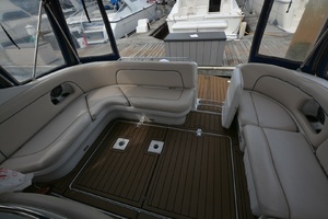 The Lake House 32ft Chris Craft Yacht For Sale