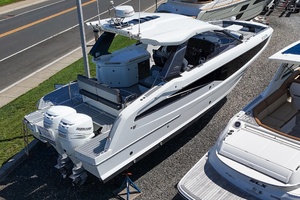 32FT (9.93M) GALEON