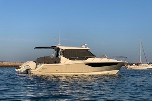 MerSea 40ft Boston Whaler Yacht For Sale