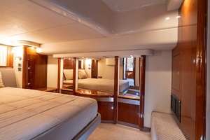 UPSIDE 58ft Sea Ray Yacht For Sale